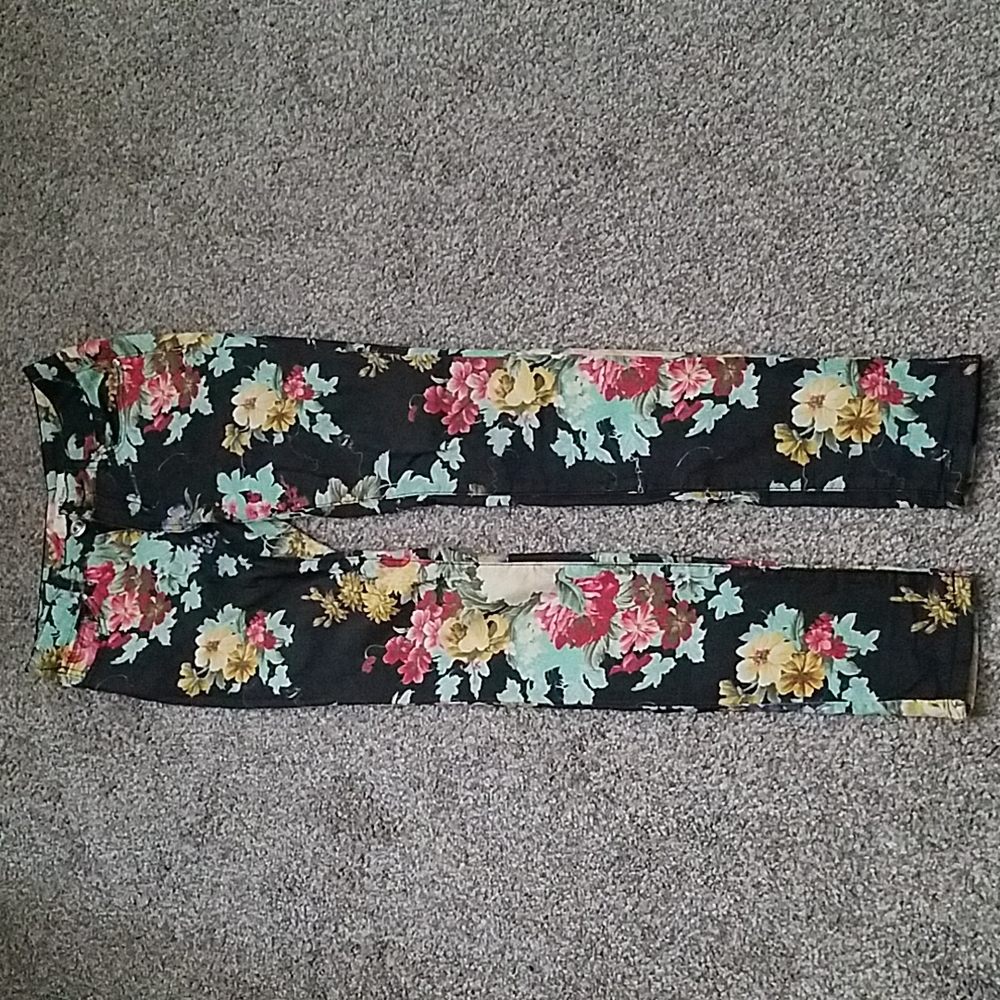 Black Floral Print Jeggings